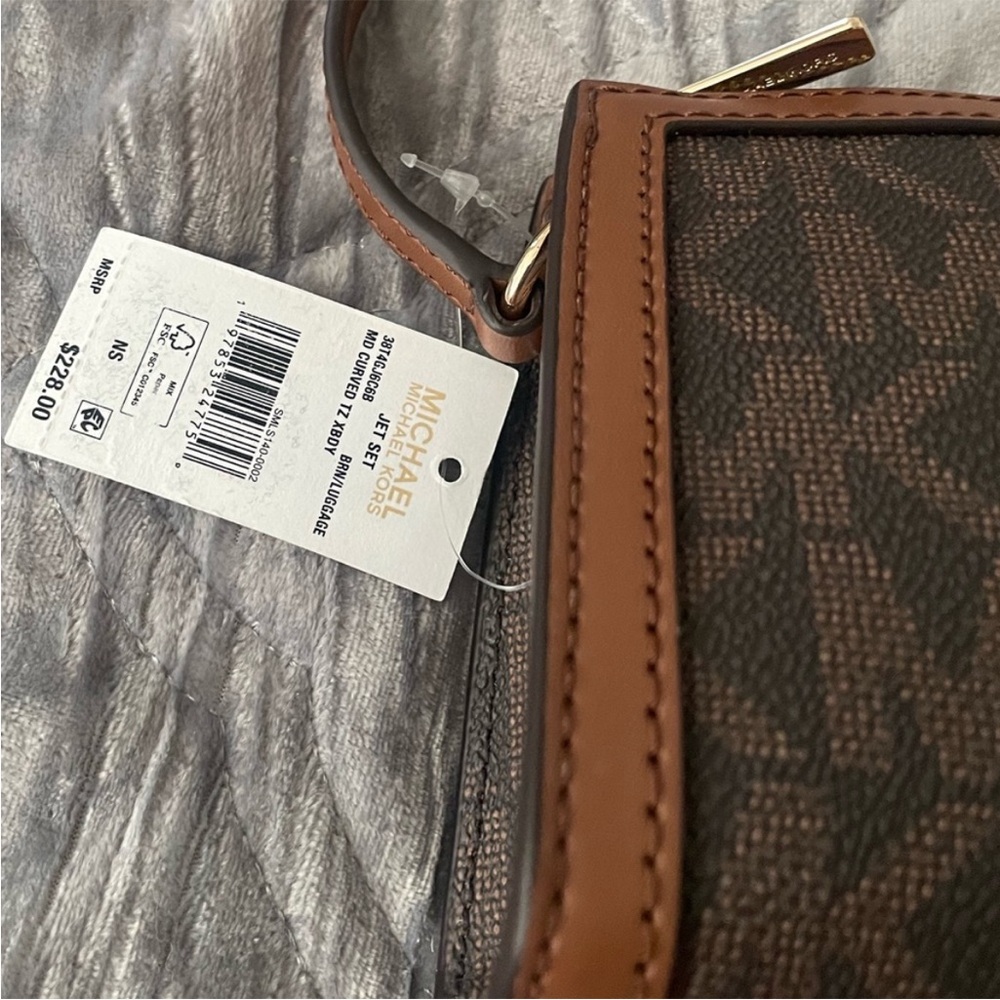 💋 Michael Kors Jet Set Crossbody - Picture 5 of 16